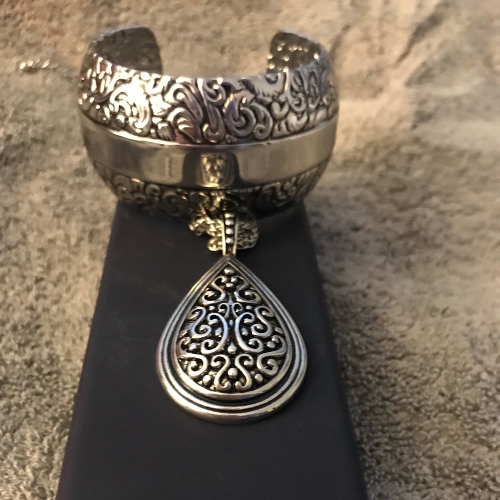 Lia Sophia Silver Cuff Bracelet & Necklace Set